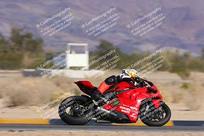 media/Dec-15-2023-Apex Assassins (Fri) [[91f19fb1c7]]/Trackday 1/Session 2 (Turn 4 Entry)/